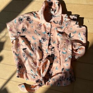 Forever 21 Peach Graphic Button-Up Shirt